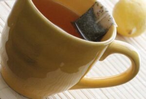 Lee más sobre el artículo Ejercicio físico y té verde refrenan el avance del Mal de Alzheimer